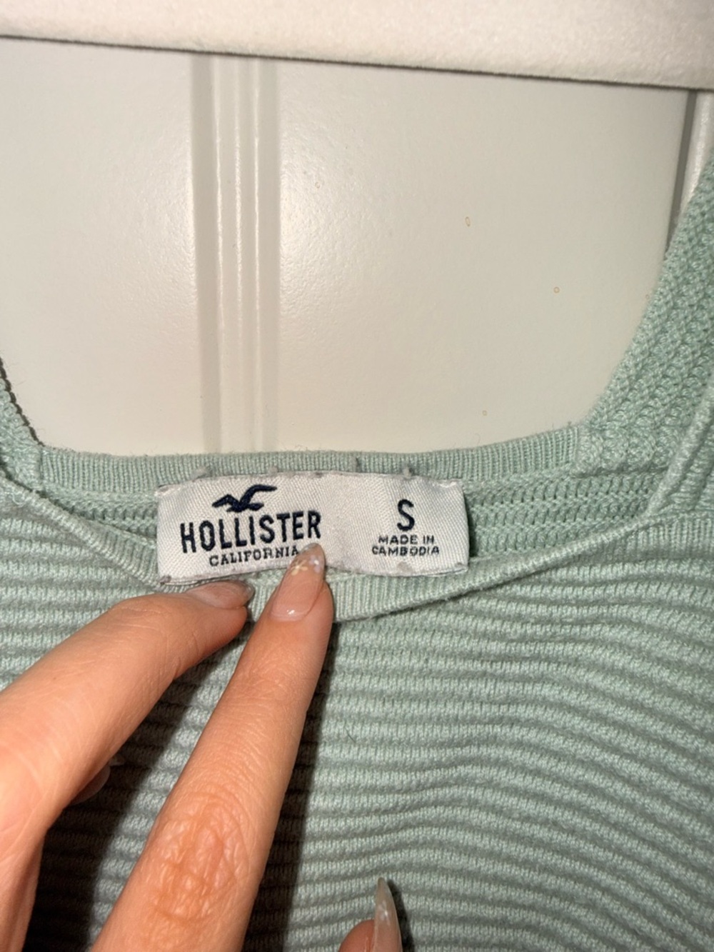 Cropped Ribbed Tank Top - Light Sage - Picture 2 of 2